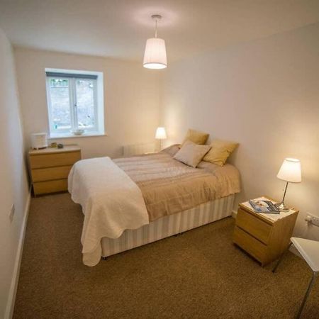 Champion Court Two Bedroom Flat Бристоль Экстерьер фото