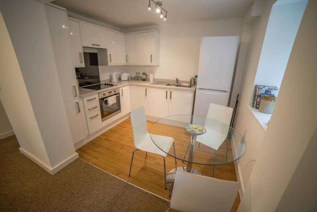 Champion Court Two Bedroom Flat Бристоль Экстерьер фото