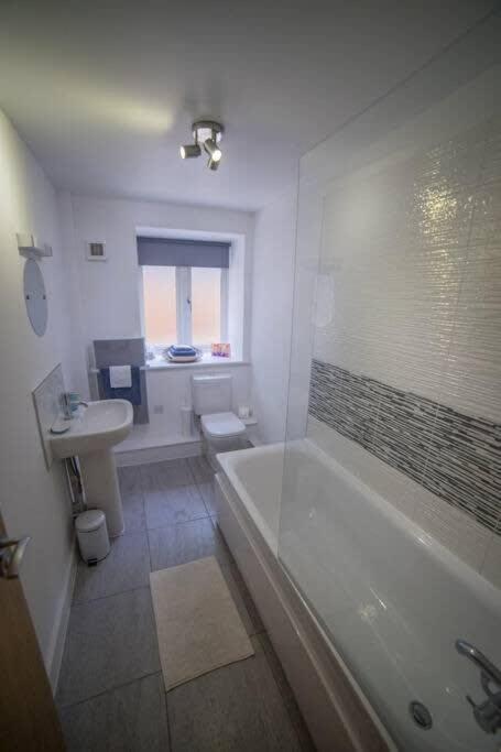 Champion Court Two Bedroom Flat Бристоль Экстерьер фото
